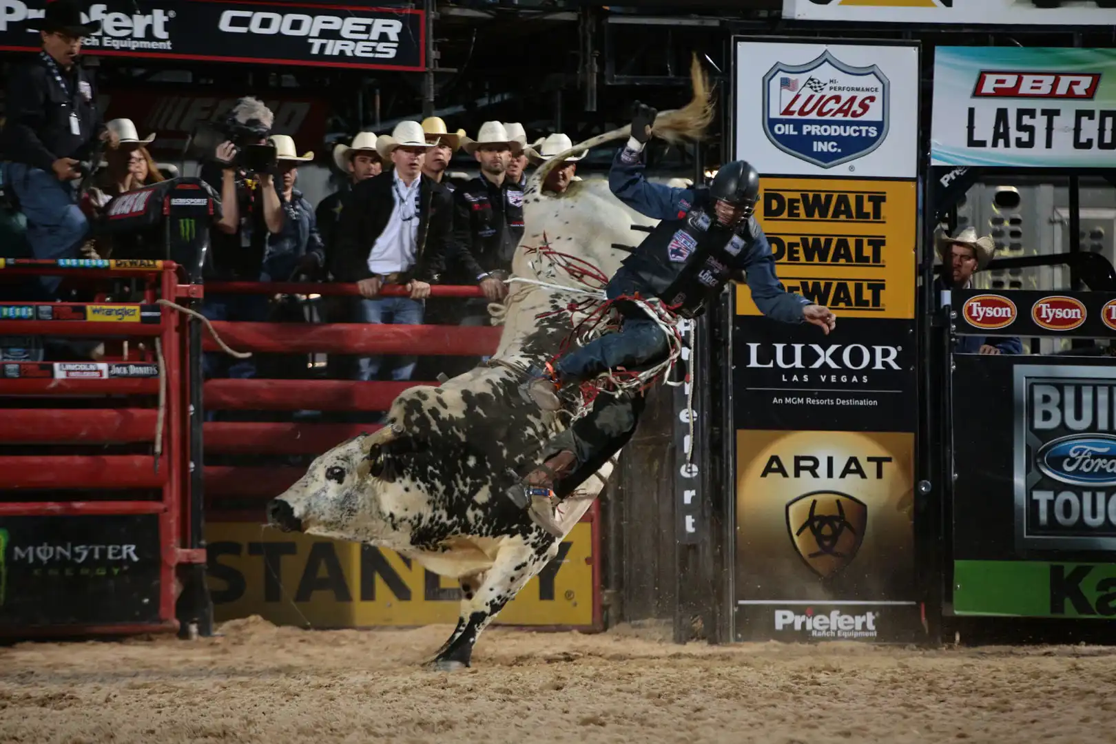 4c1fcef7-c5ca-42c1-a99d-9062beefa534