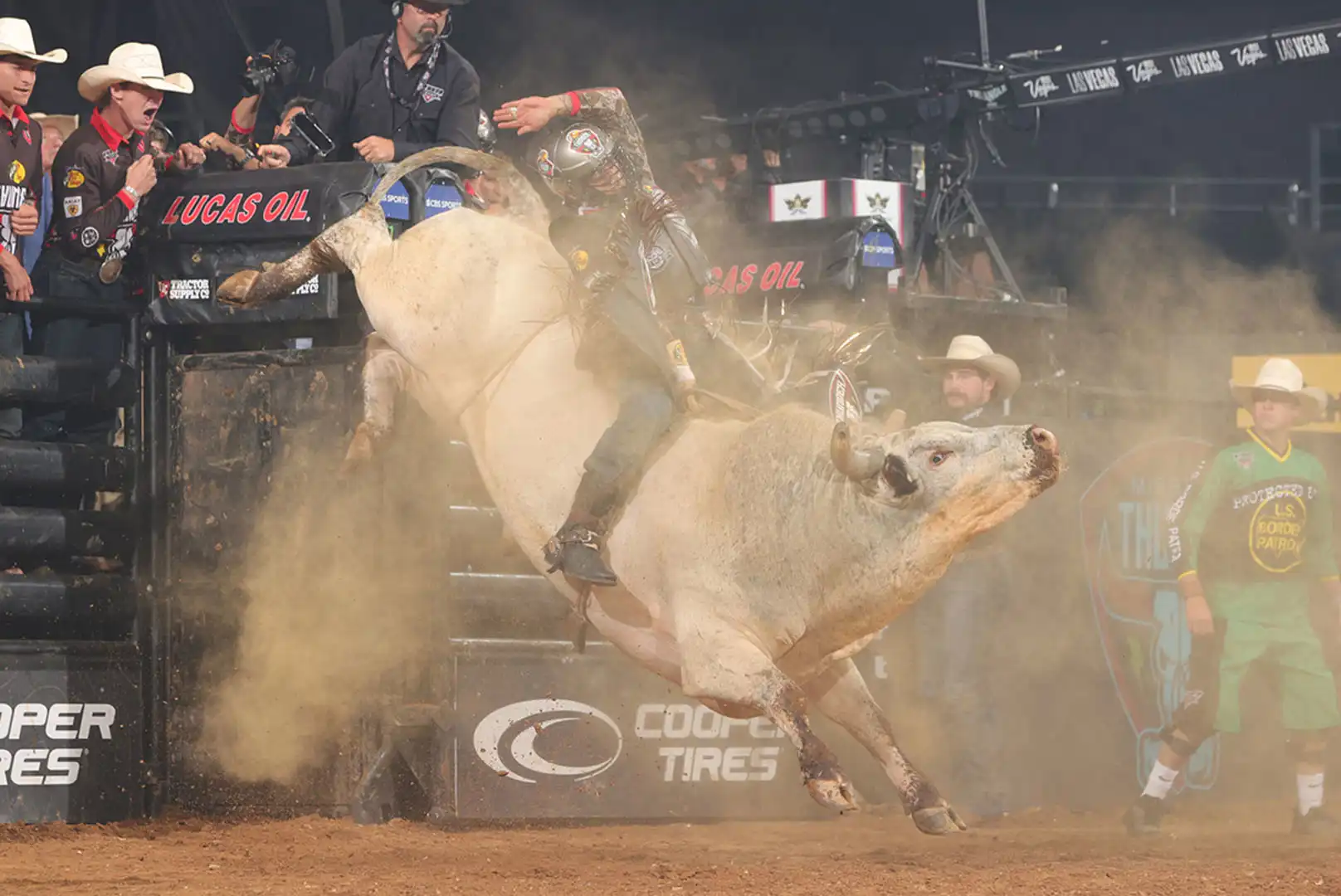 4bef27ee-c05b-42d6-af01-235253014030