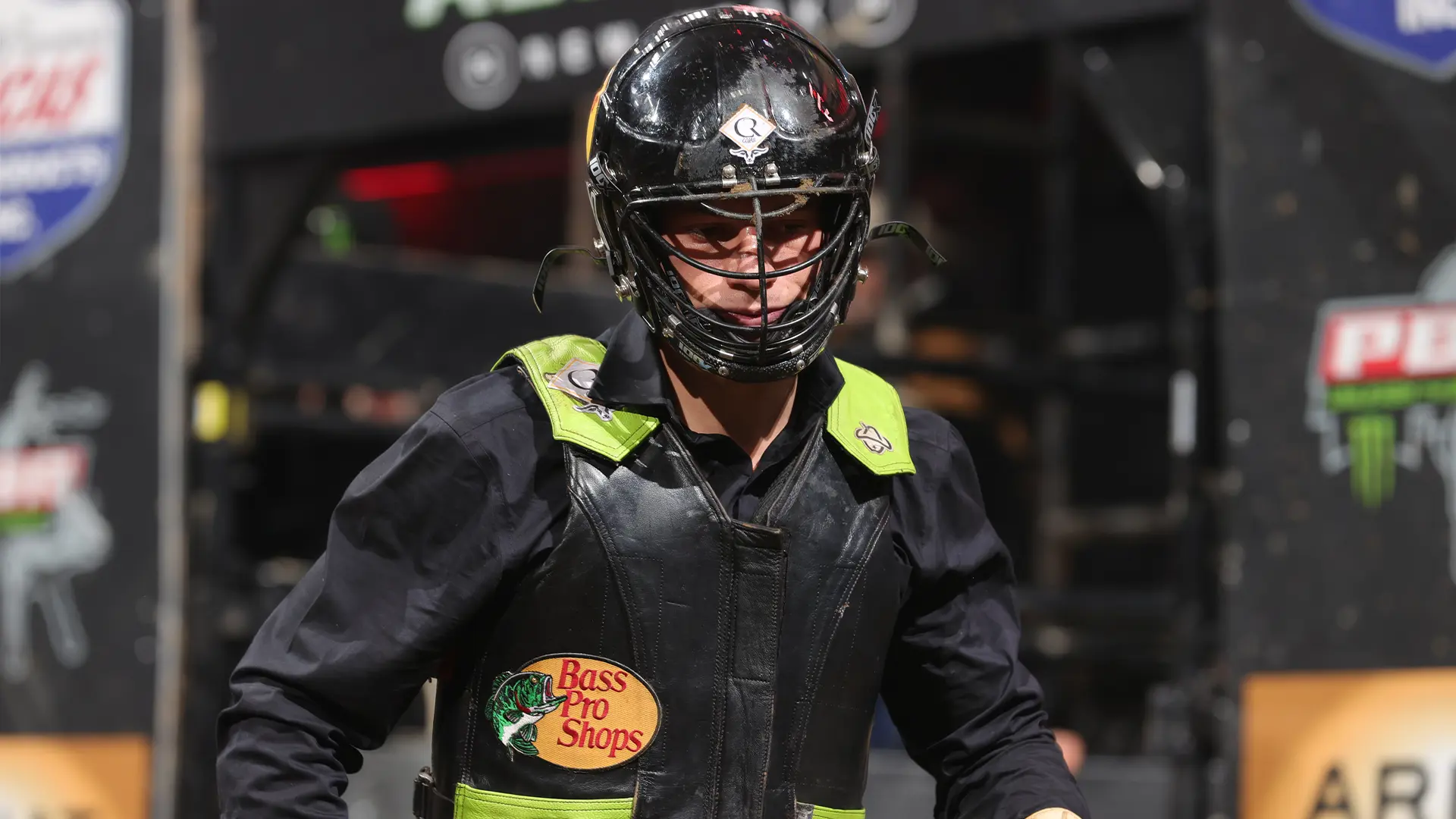 Perfect outing wins Felipe Furlan 44th PBR Stockyards Showcase
