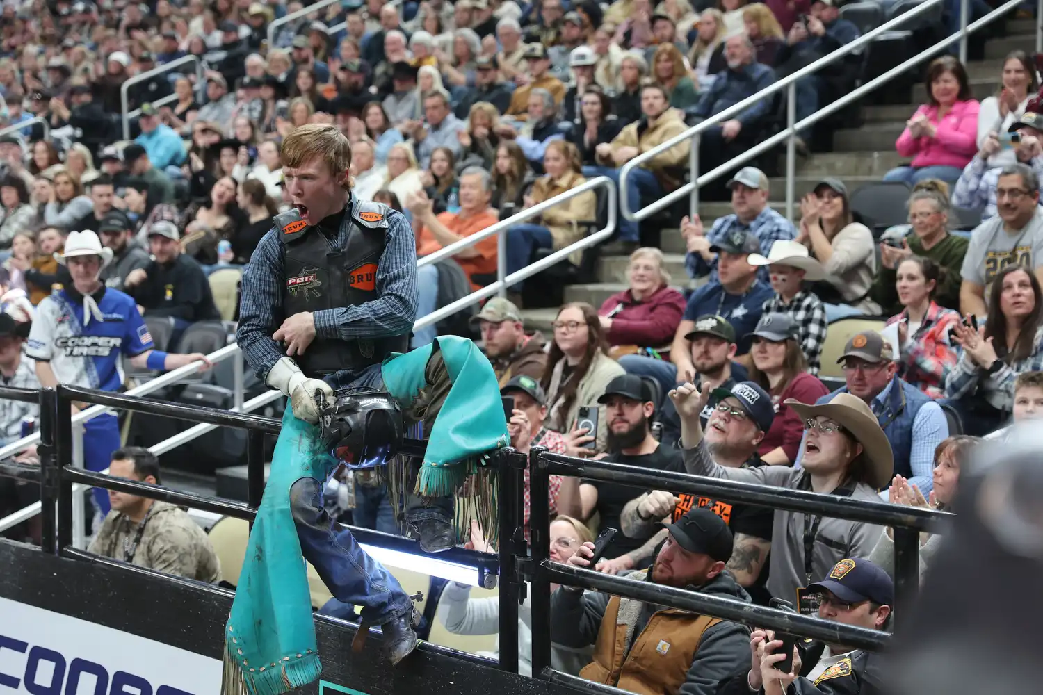 25 LIVE Pittsburgh 02 798