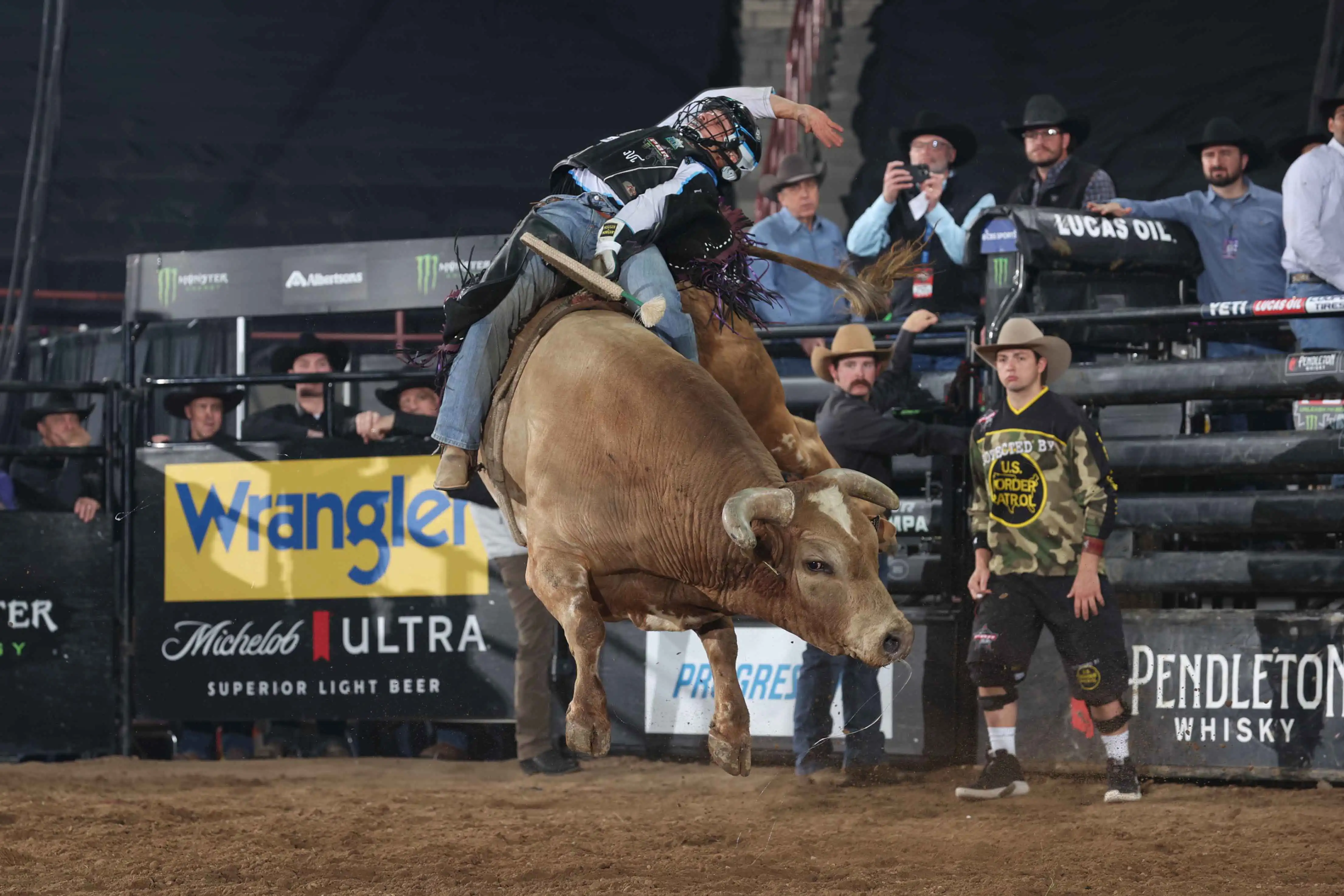 25 LIVE Nampa 02 152