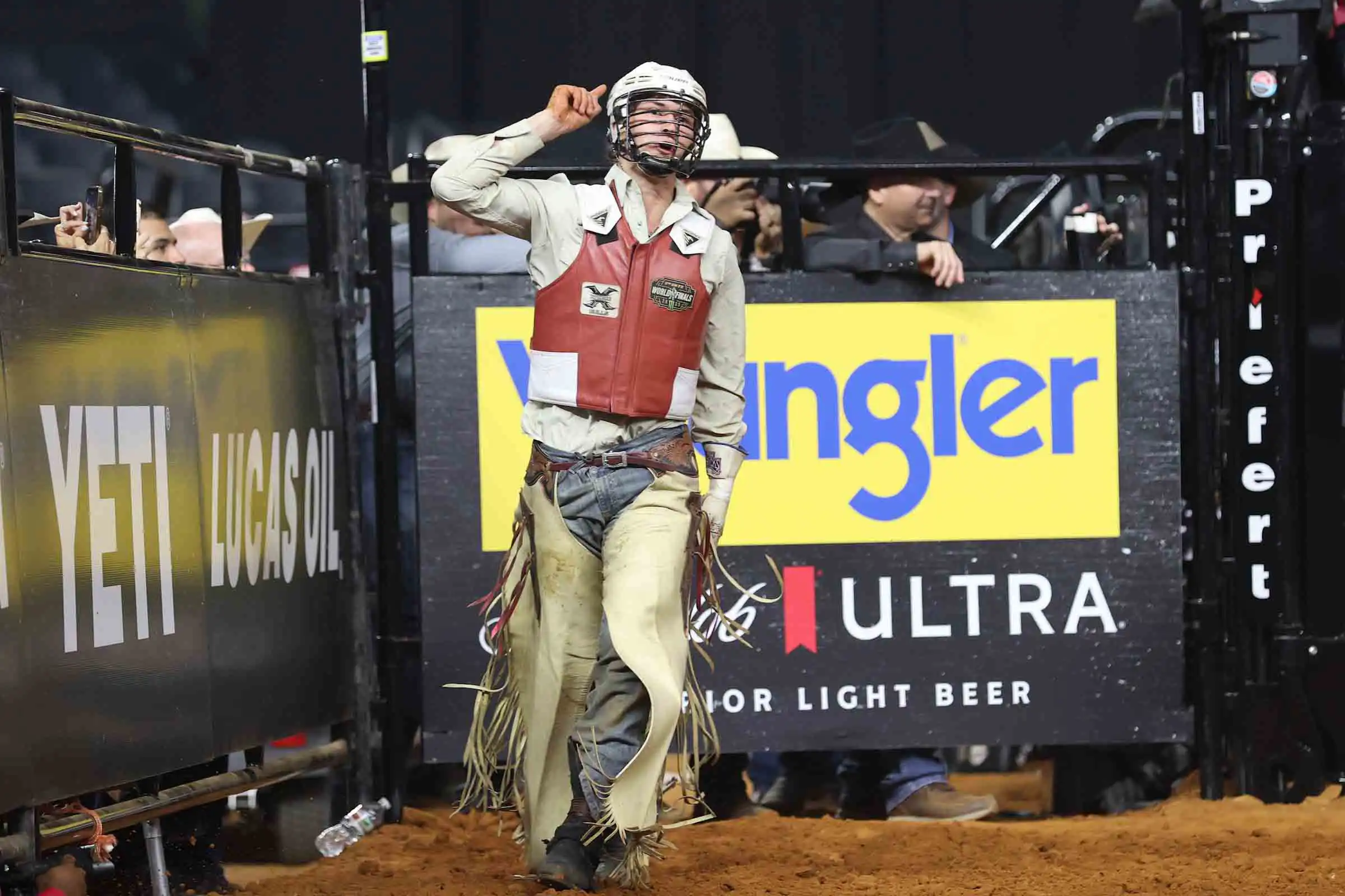 25 World Finals 02JW 737