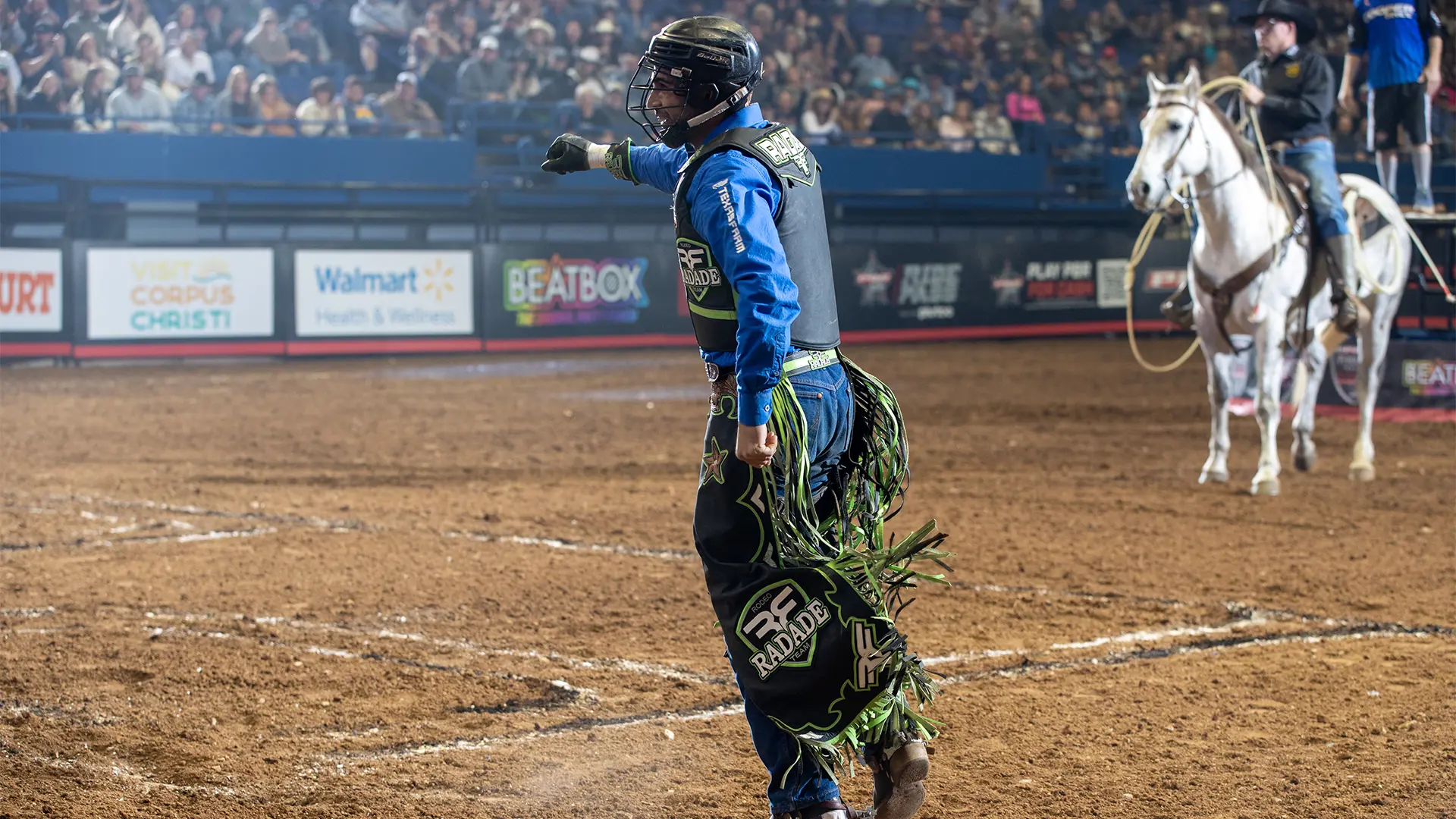 Eric Henrique Domingos leads Round 1 of Denver PBR Chute Out at the National Western Stock Show