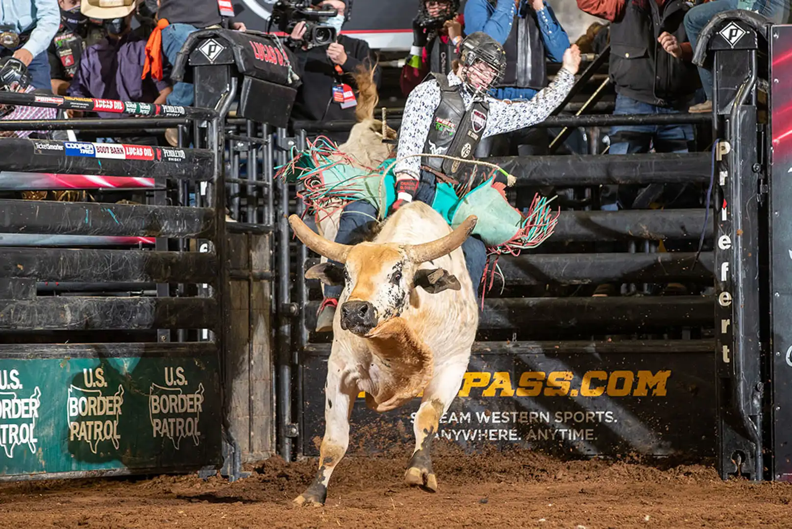 eece3448-e89b-4e03-ab41-144e79e5dd2e