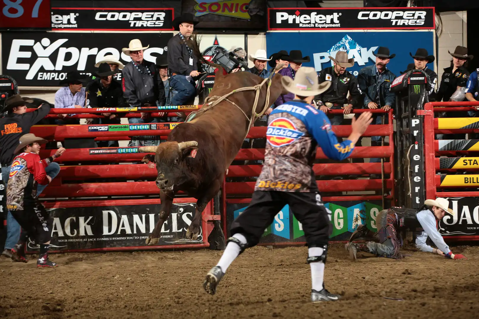 dee5e00d-da90-4a0e-b8e5-6881ae2afca5