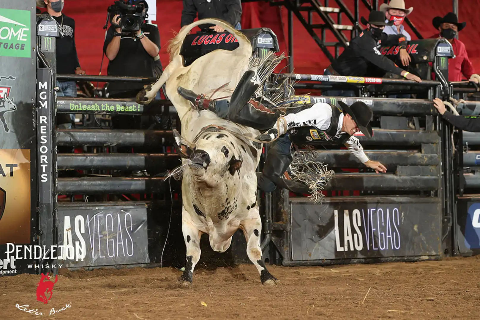 856d094e-5f28-4a58-b07a-6d9c95344186