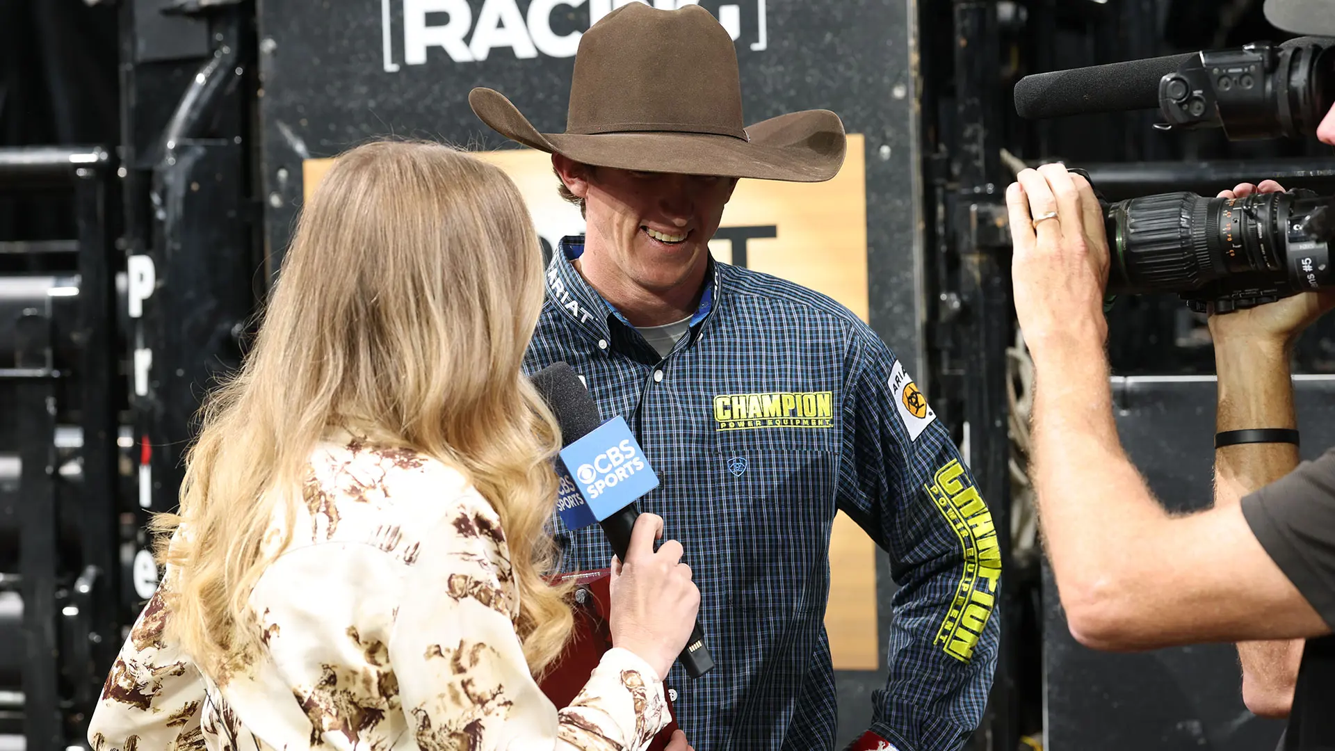 Outback takeover: Aussie Brady Fielder storms Boston for UTB buckle