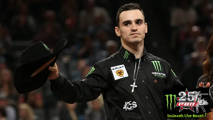  2017 PBR Rookie of the Year Jose Vitor Leme dominates round 1 in Sacramento
