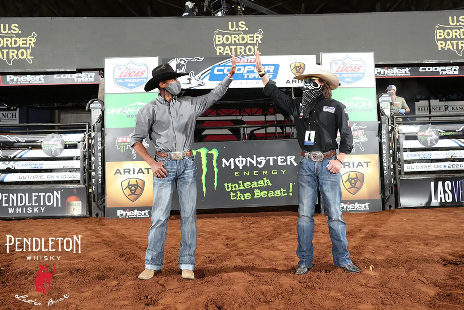 8f382f6d-e3f4-4599-9af4-3157a911bf6e