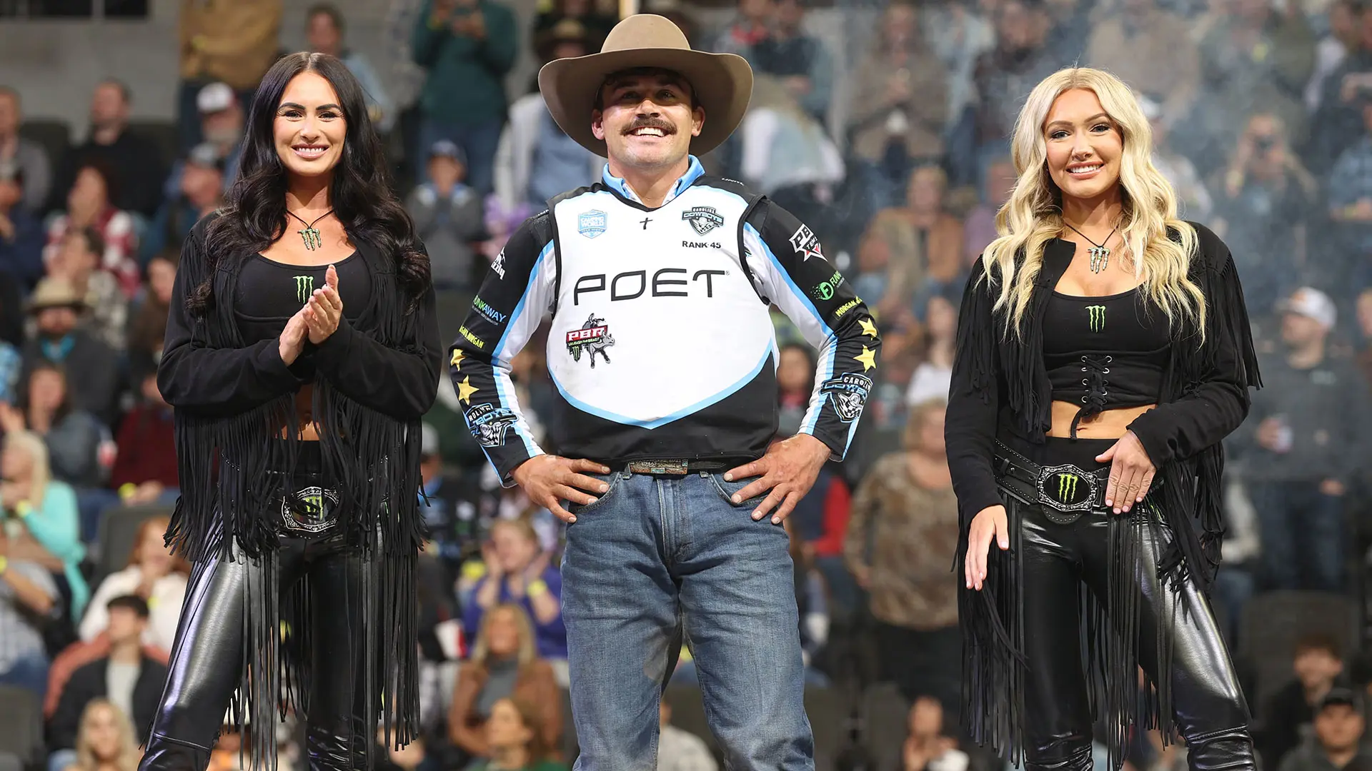 Daylon Swearingen wins Round 1 of PREMIER Bankcard PBR Sioux Falls with walk-off 90-point ride for Carolina Cowboys