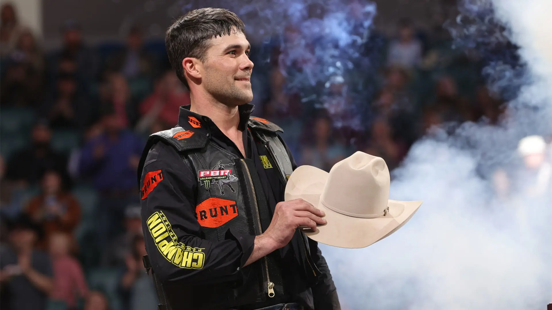 Oklahoma Freedom captain clinches UTB victory with epic ride atop hometown bovine