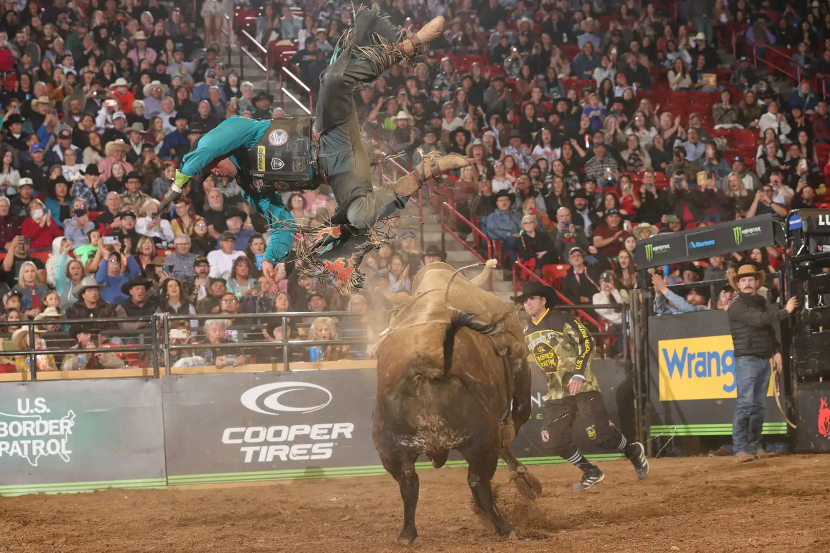 23e5573d-56f0-4e0a-8beb-17a8a7e27d39