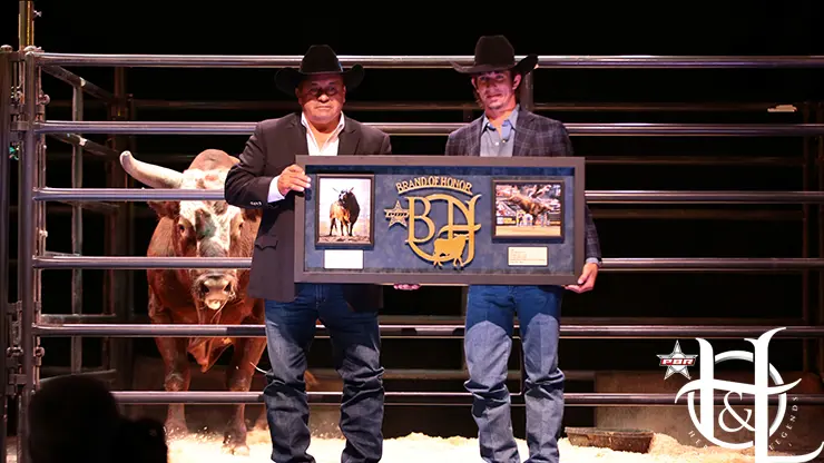 Bushwacker and Mauney team up for surprise