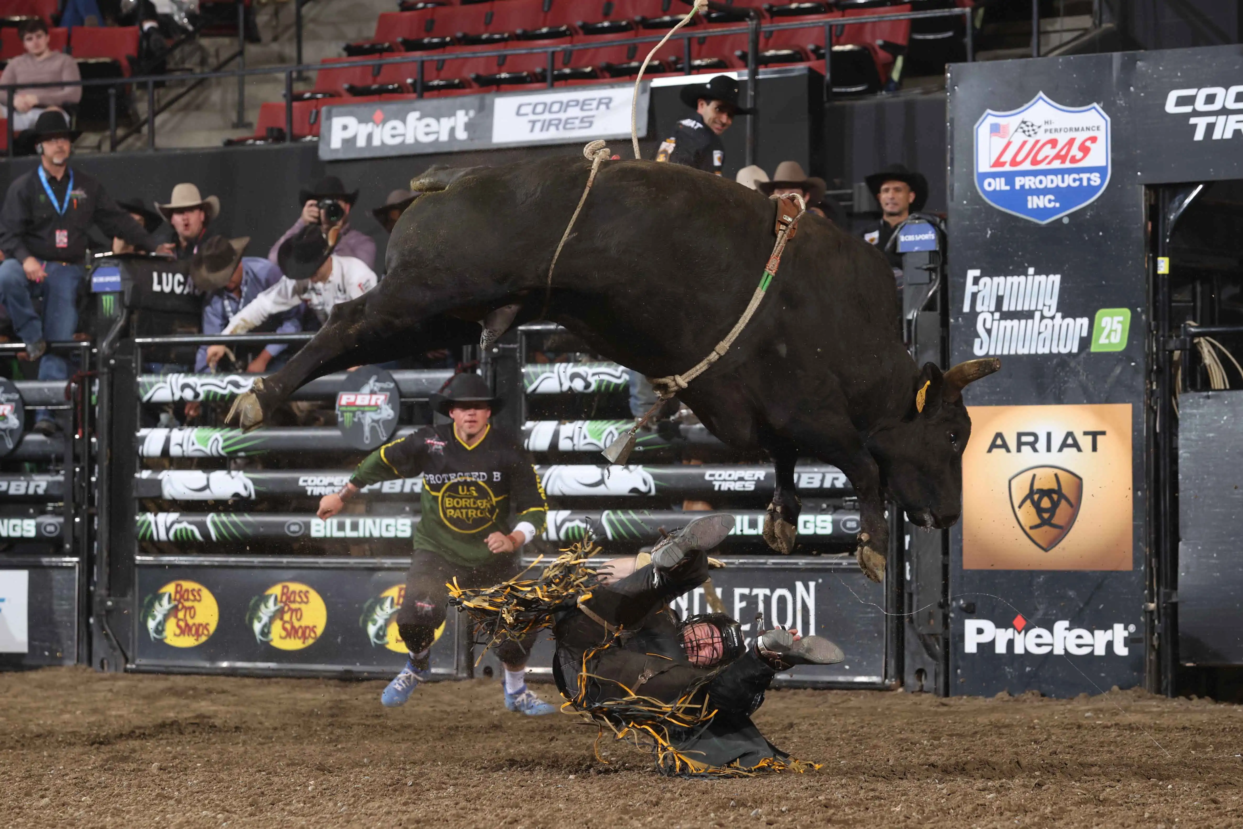 25 LIVE Billings 01 194