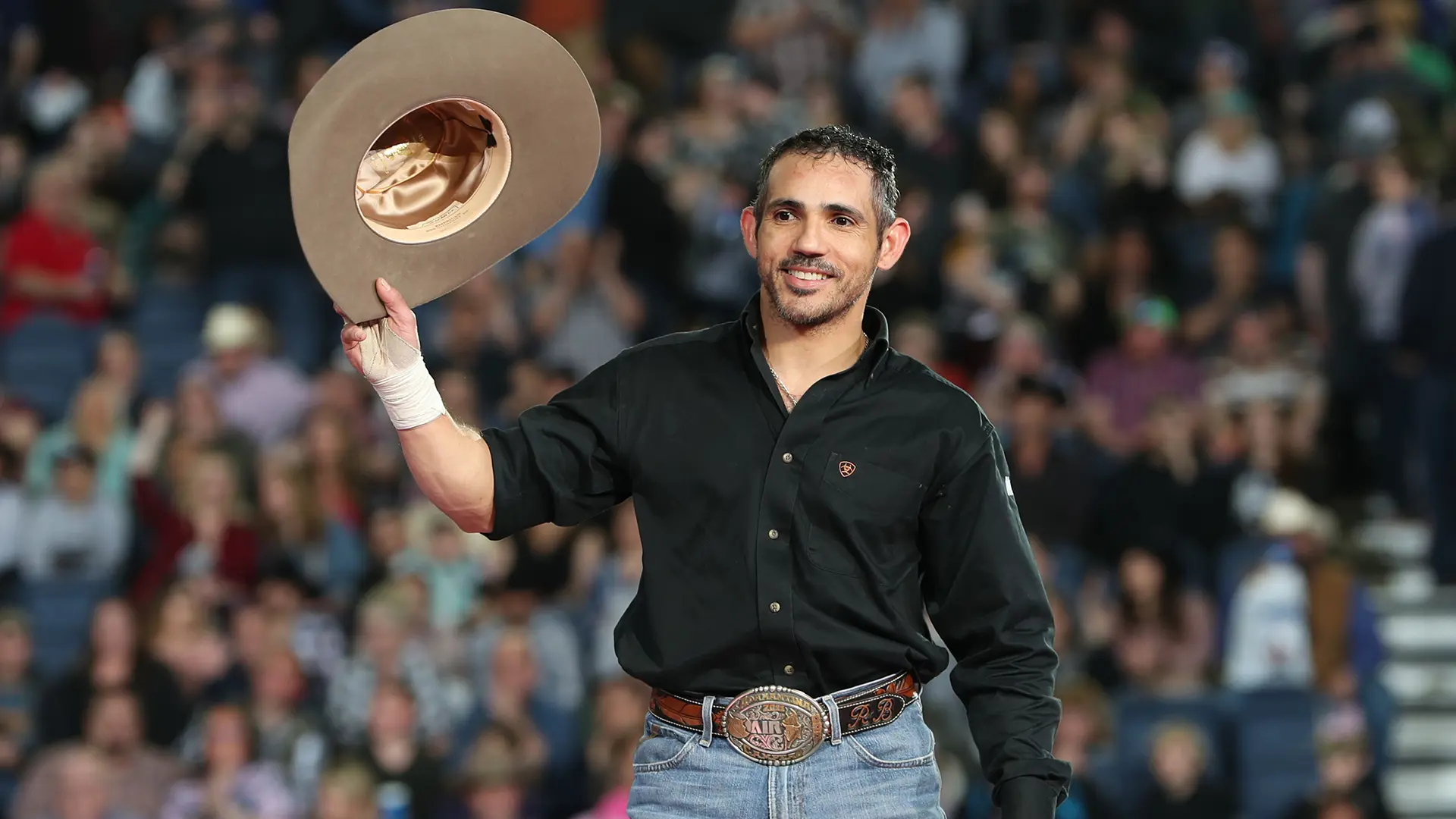 Veteran Rubens Barbosa wins Round 1 in Tacoma