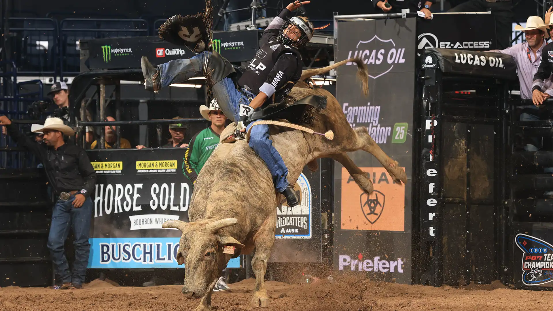 Arizona Ridge Riders take top spot in PBR Teams standings after dominant win over Austin Gamblers