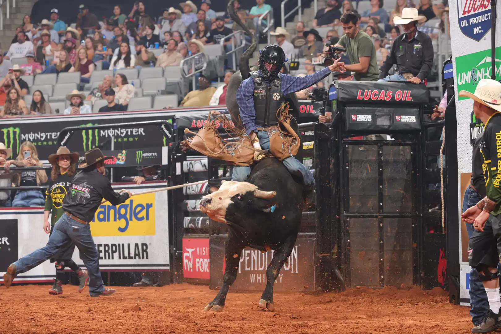 14e2c383-5d5b-4277-a86c-7796eced1904