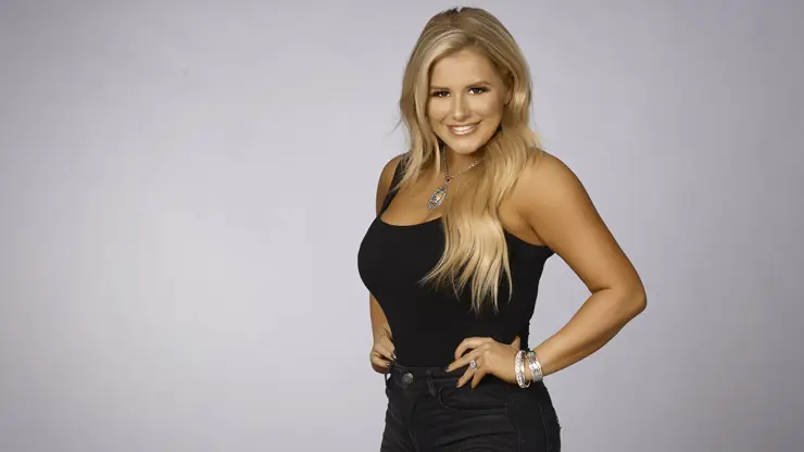 Montana Silversmiths’ Women of the PBR- #TAKEASECONDLOOK: Kaitlyn Davis