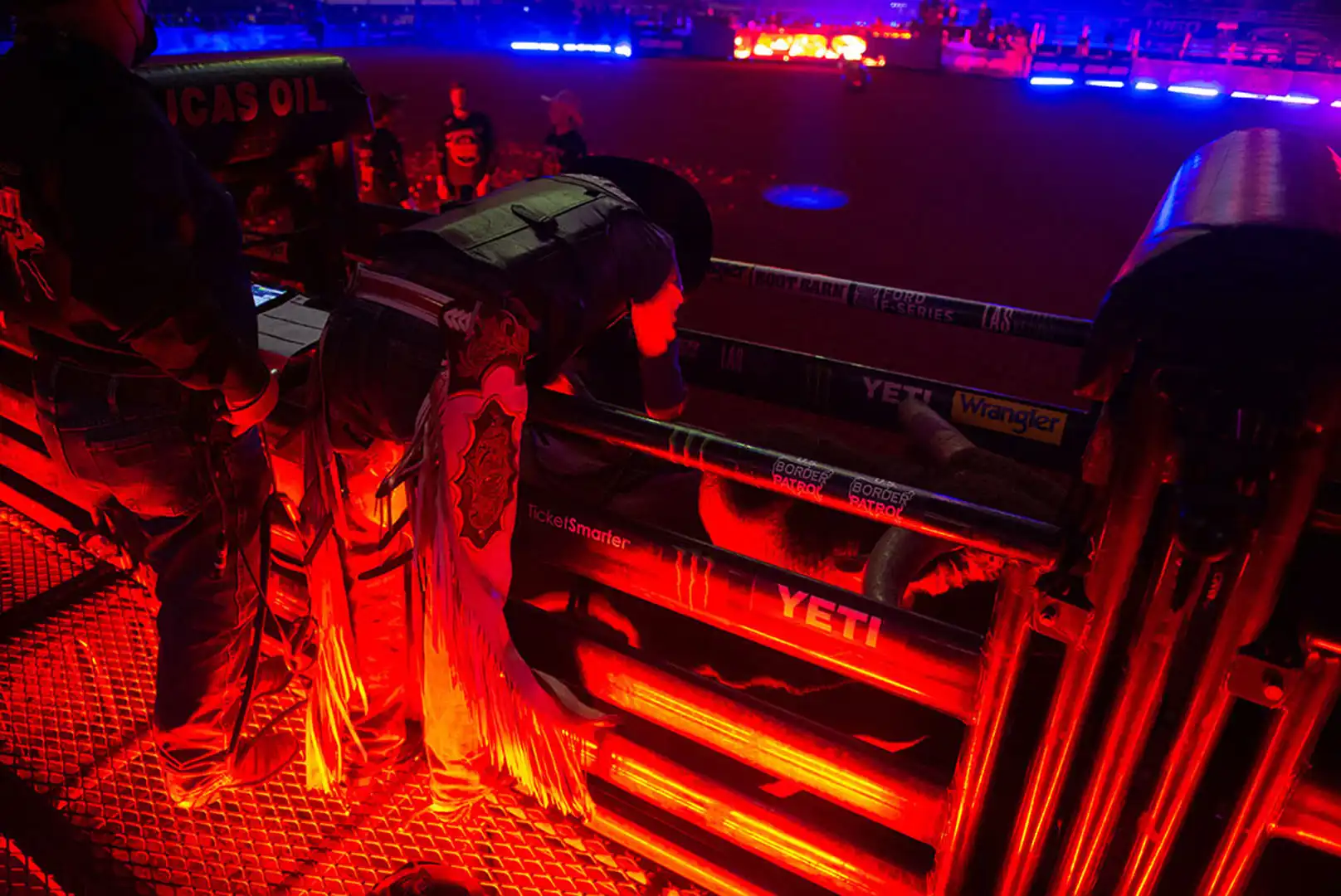 e274d869-eedc-4d04-a4c4-55b98f78d237