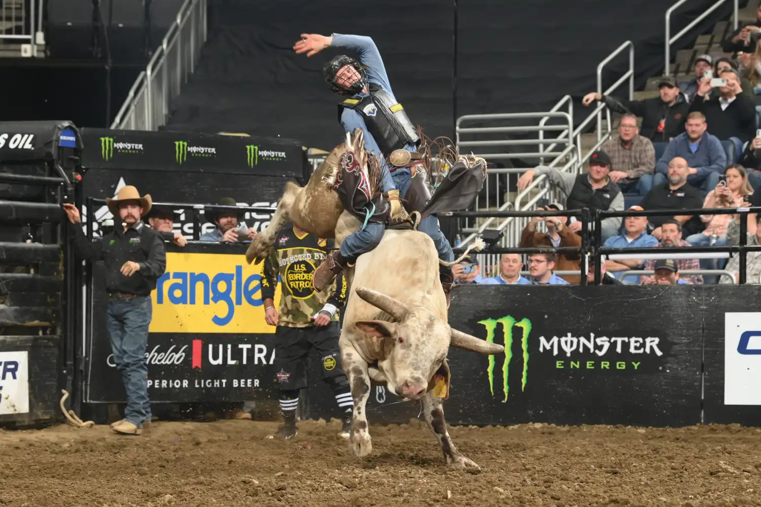 25 LIVE Pittsburgh 02 338