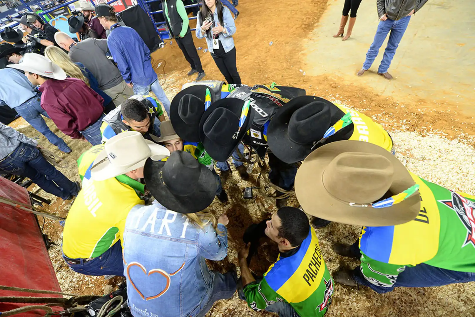 615126c5-54f3-45f2-880c-6668554bfd19