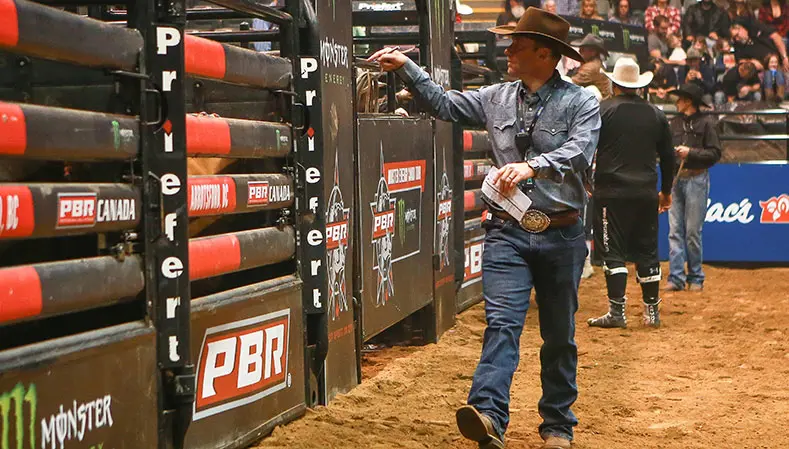 Behind the Chutes: Jason Davidson