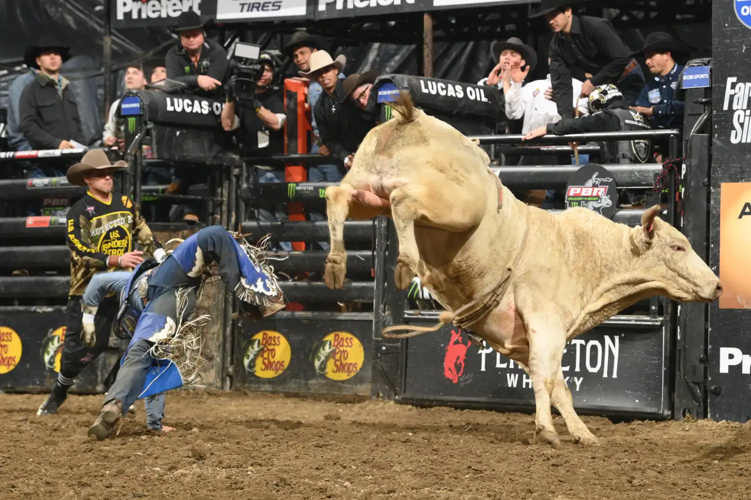 25 LIVE Pittsburgh 02 359