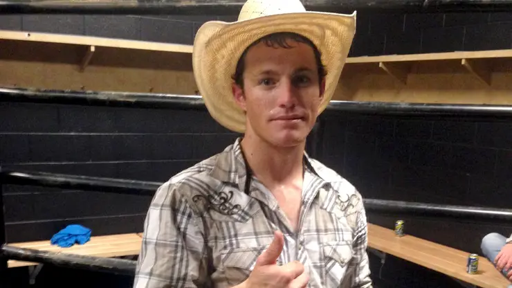 Van Nek edges Gay in Newark