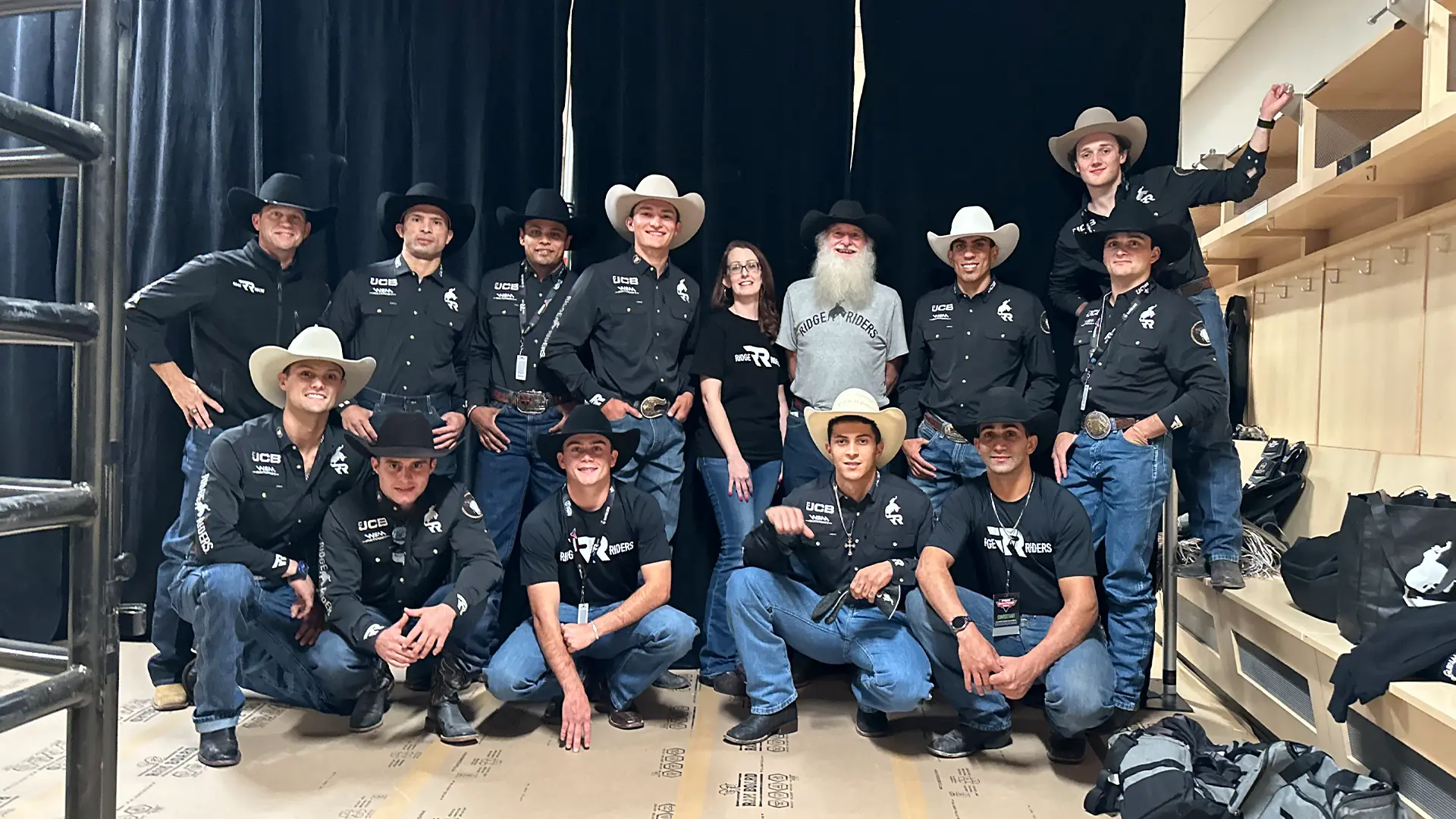 Arizona Ridge Riders embrace dedicated supporters during 2023 PBR Teams Championship