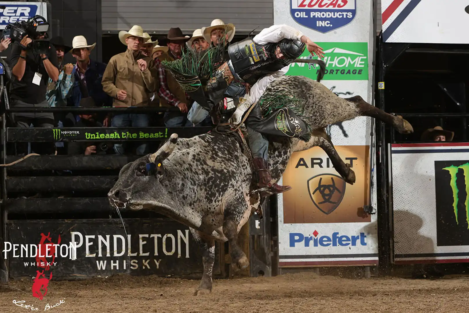 dbabe913-c5bf-481f-b49a-7128c61c2ba7