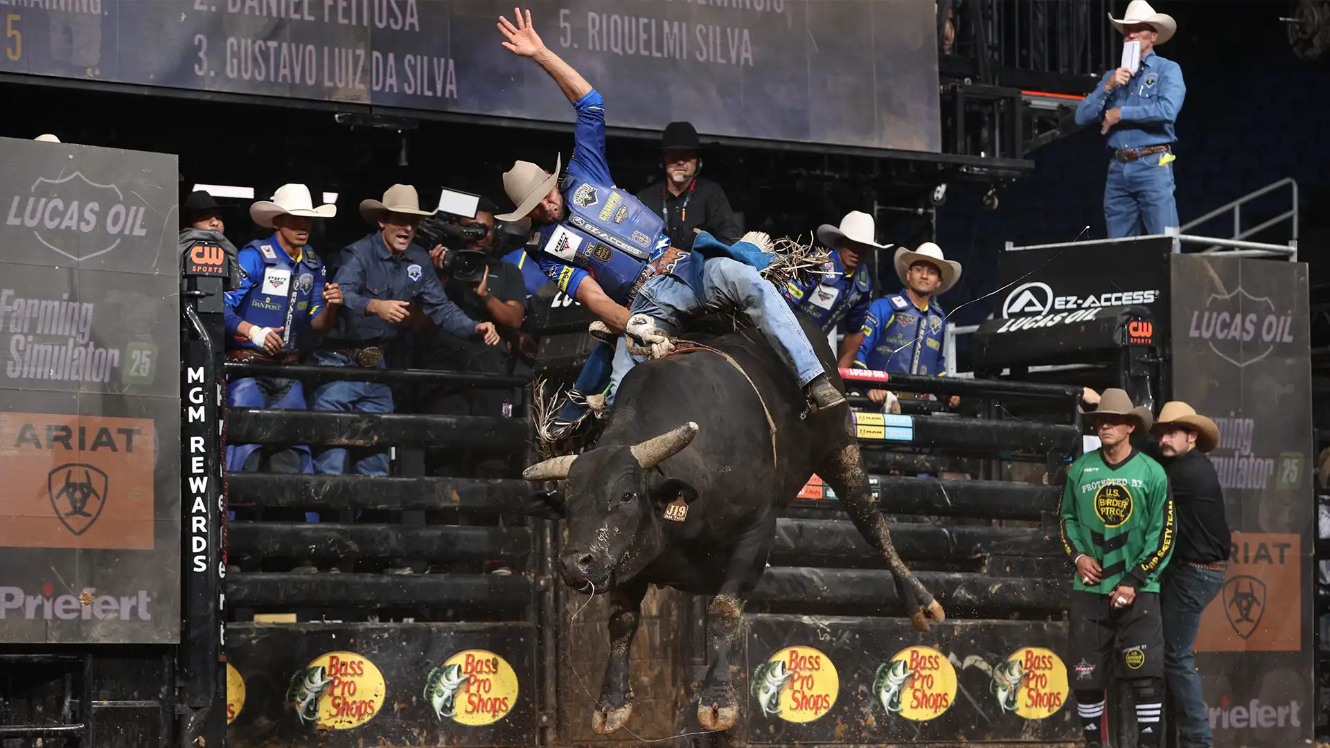 Nashville Stampede overtakes Missouri Thunder atop PBR Teams standings with win against hometown Carolina Cowboys