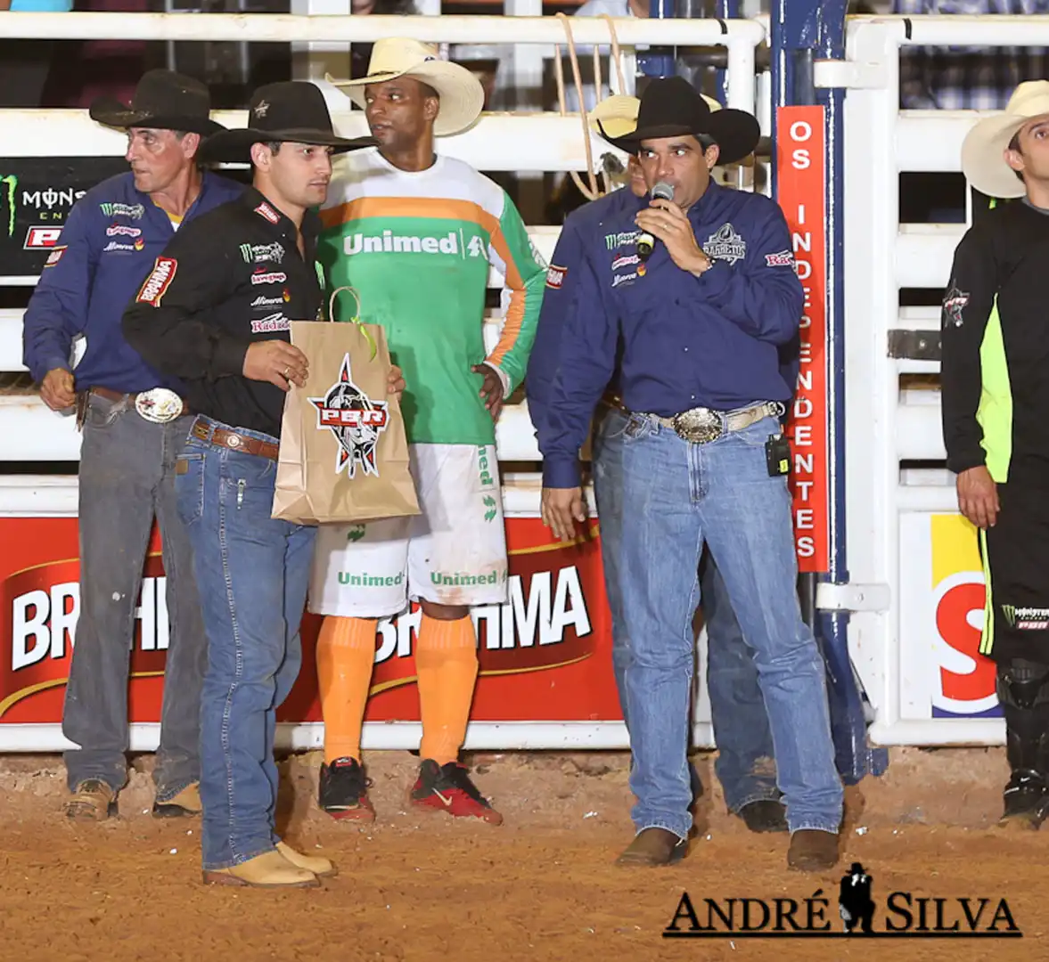 9aeaf775-83a2-4b72-94d0-ba917fbed31d