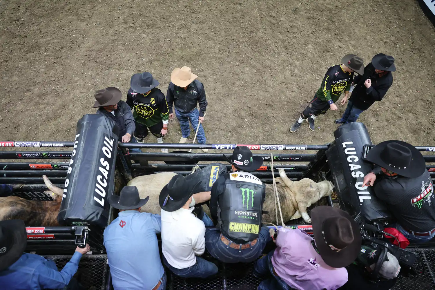 25 LIVE Pittsburgh 01 537