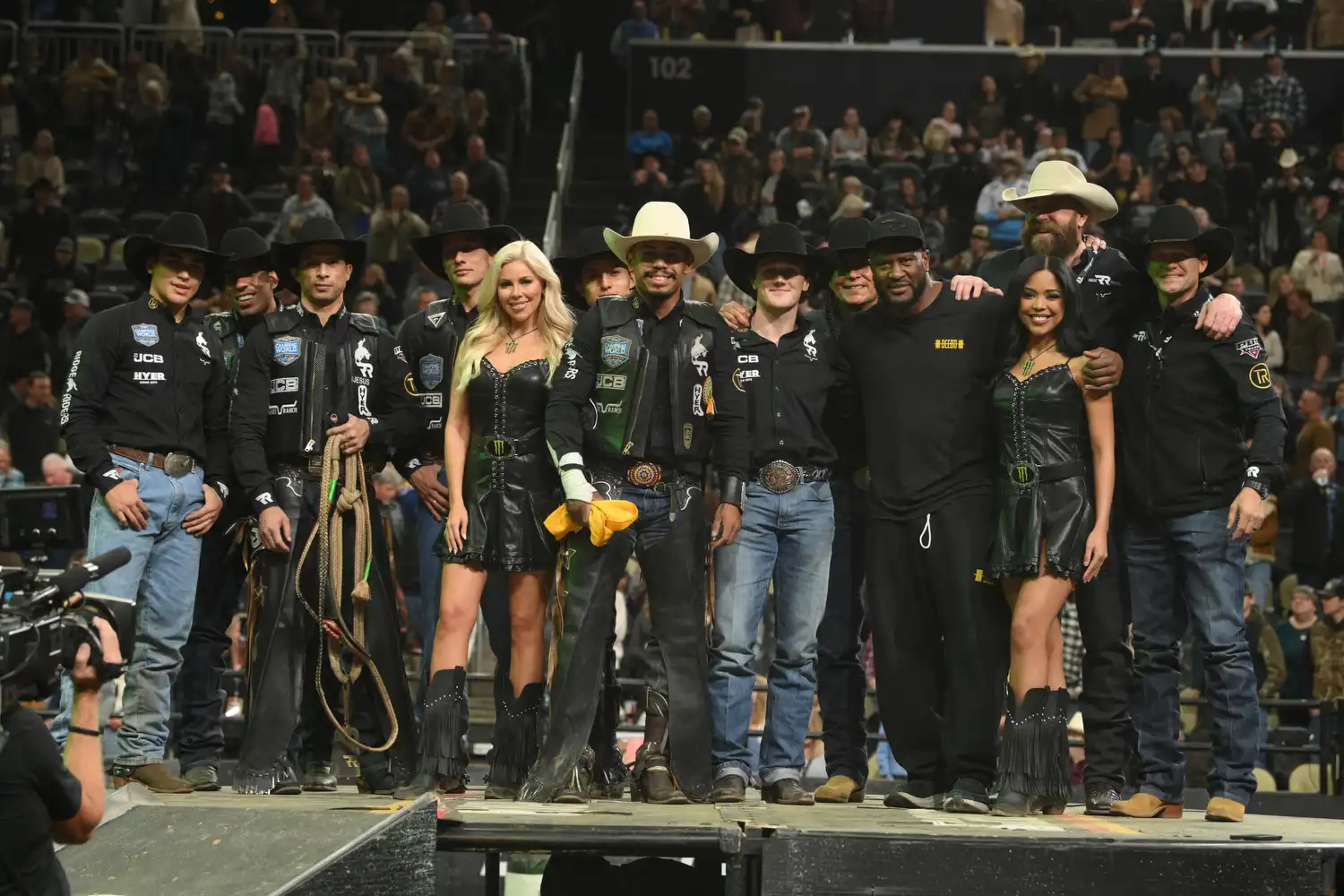 25 LIVE Pittsburgh 01 1280