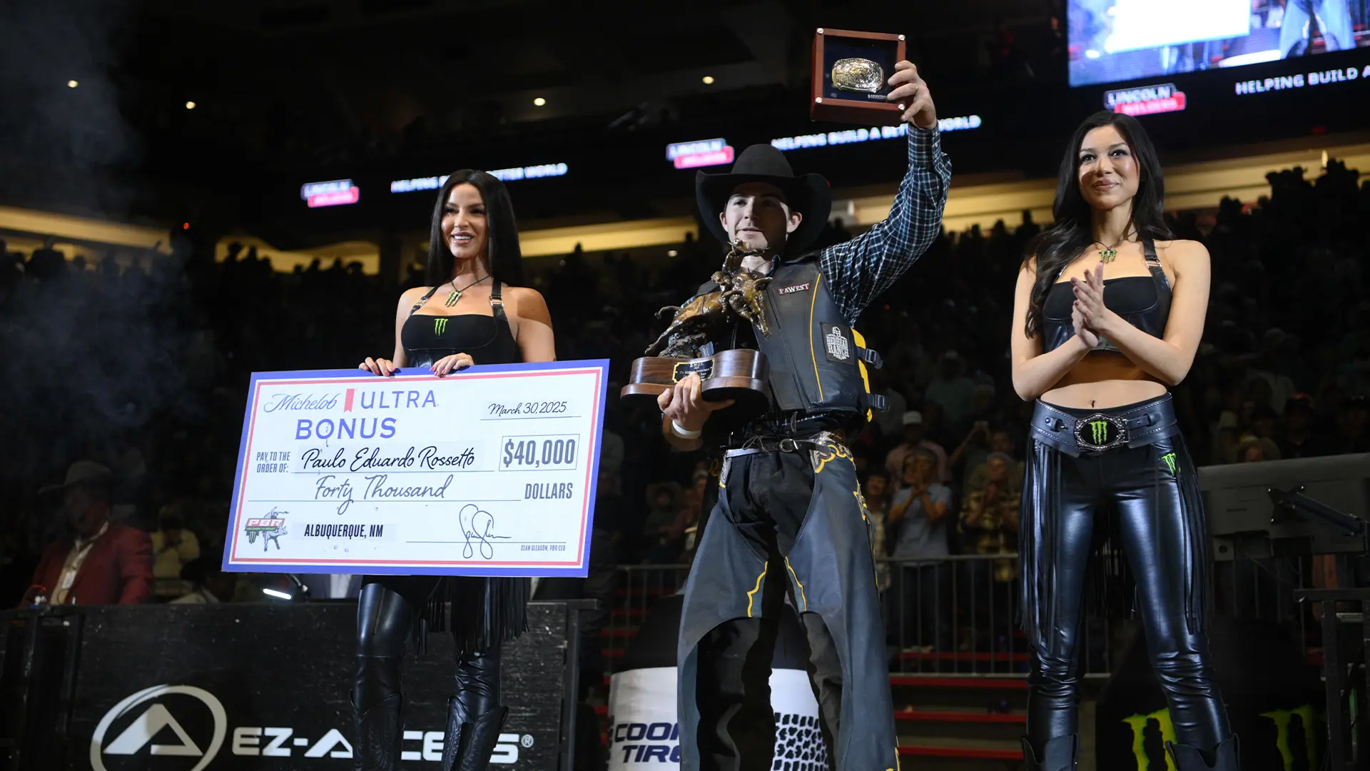 Paulo Eduardo Rossetto wins career-first Unleash The Beast event PBR Albuquerque Ty Murray Invitational, moves to No. 6 in standings 