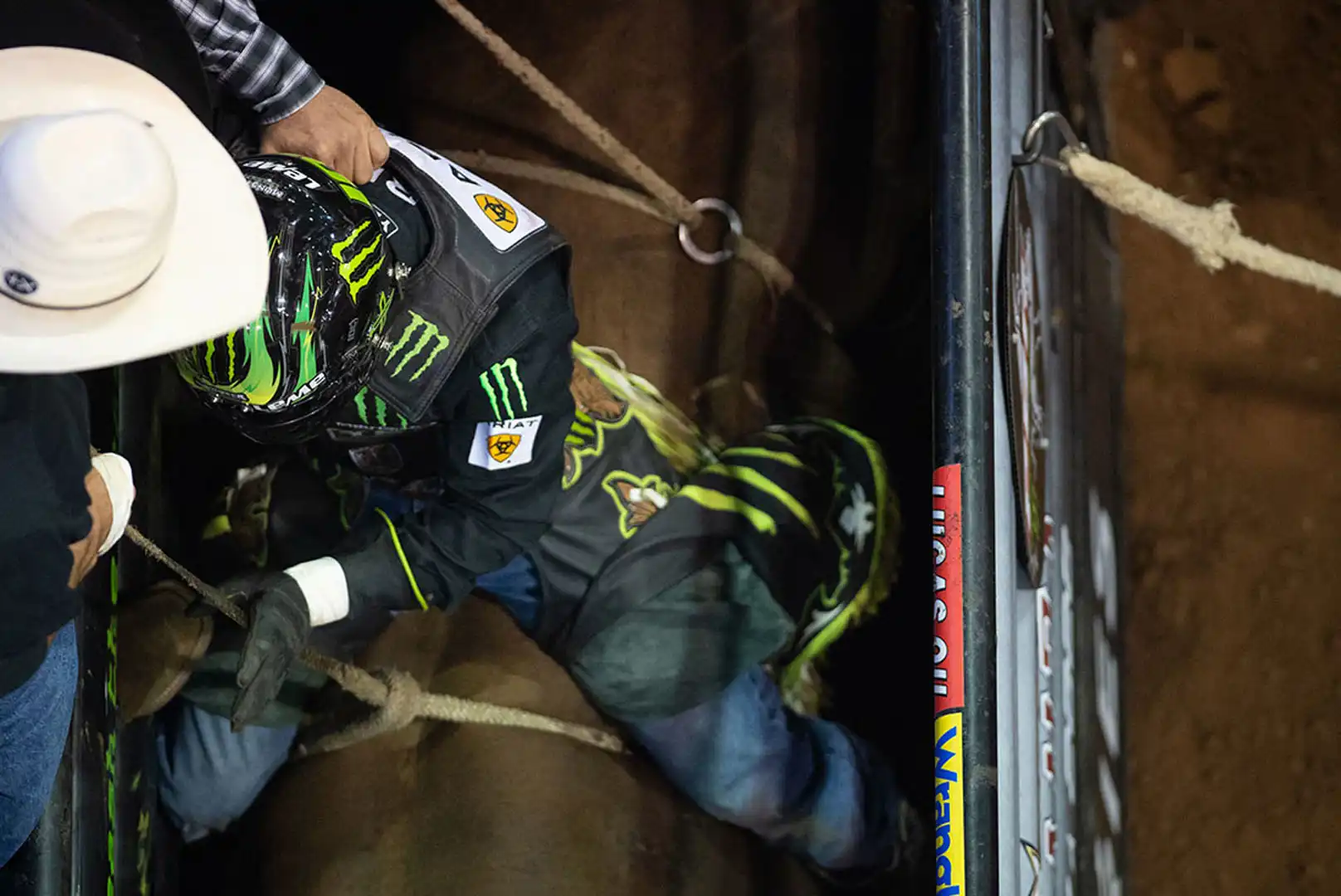 4f38b2b4-e814-46e5-bc10-831c81966c48