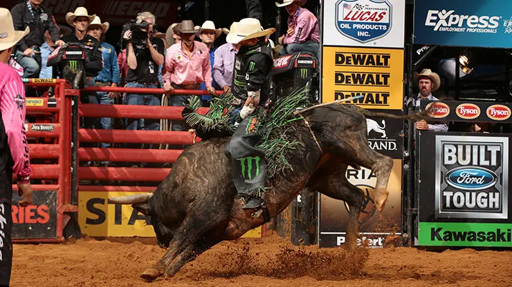 Mauney earns second consecutive victory