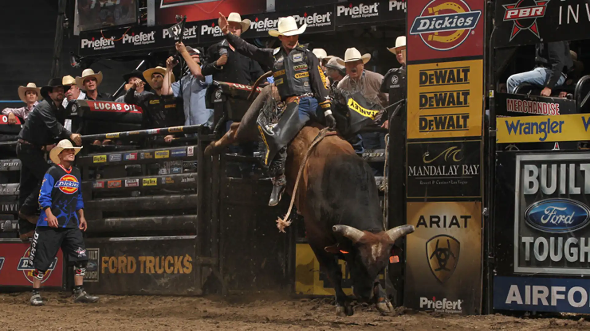 e049d08d-00aa-4074-bfd1-5d8122d35800