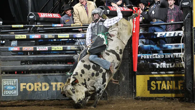 Hupp wins in Portland for third career PBR event title 