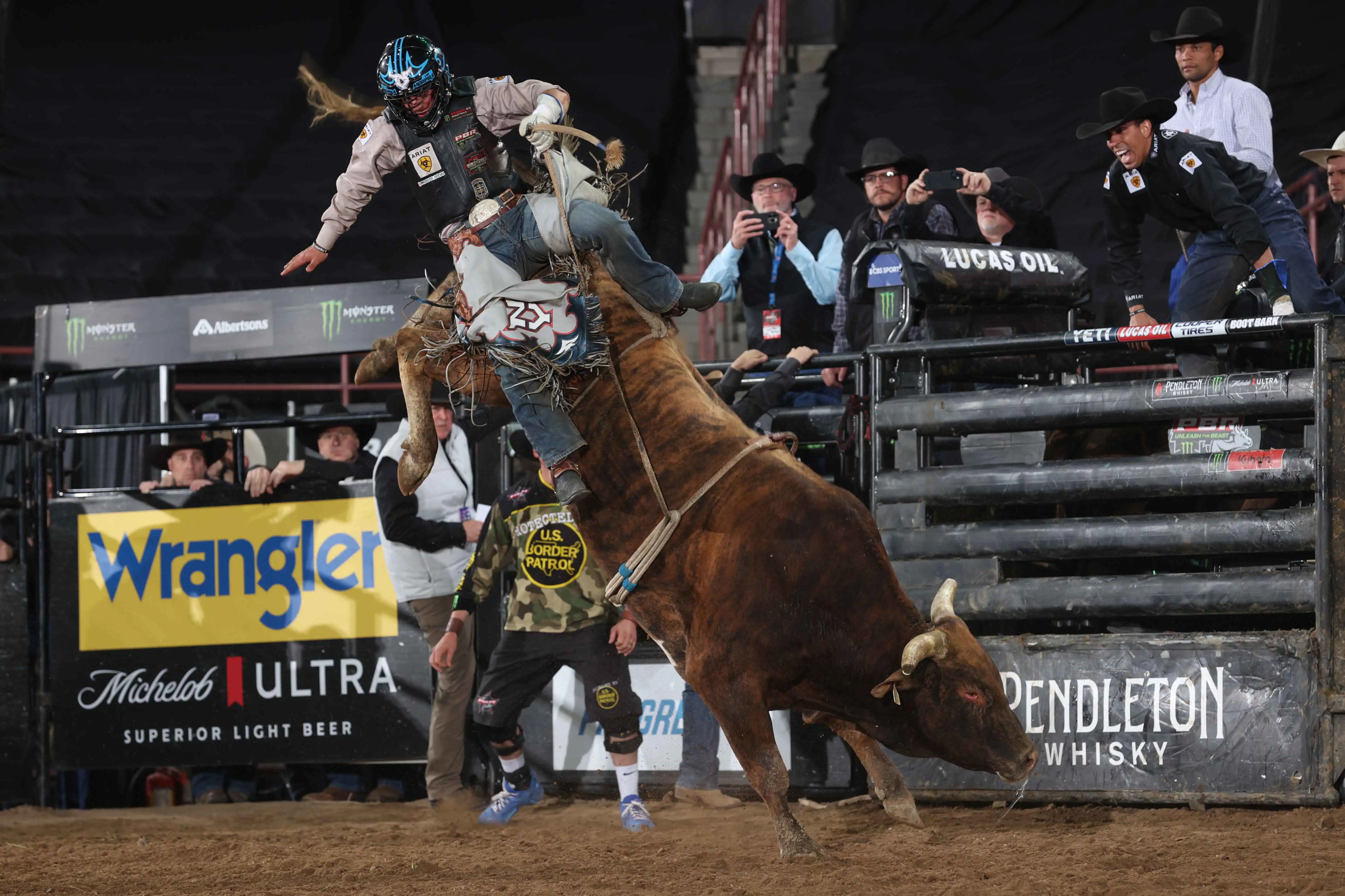 25 LIVE Nampa 02 263