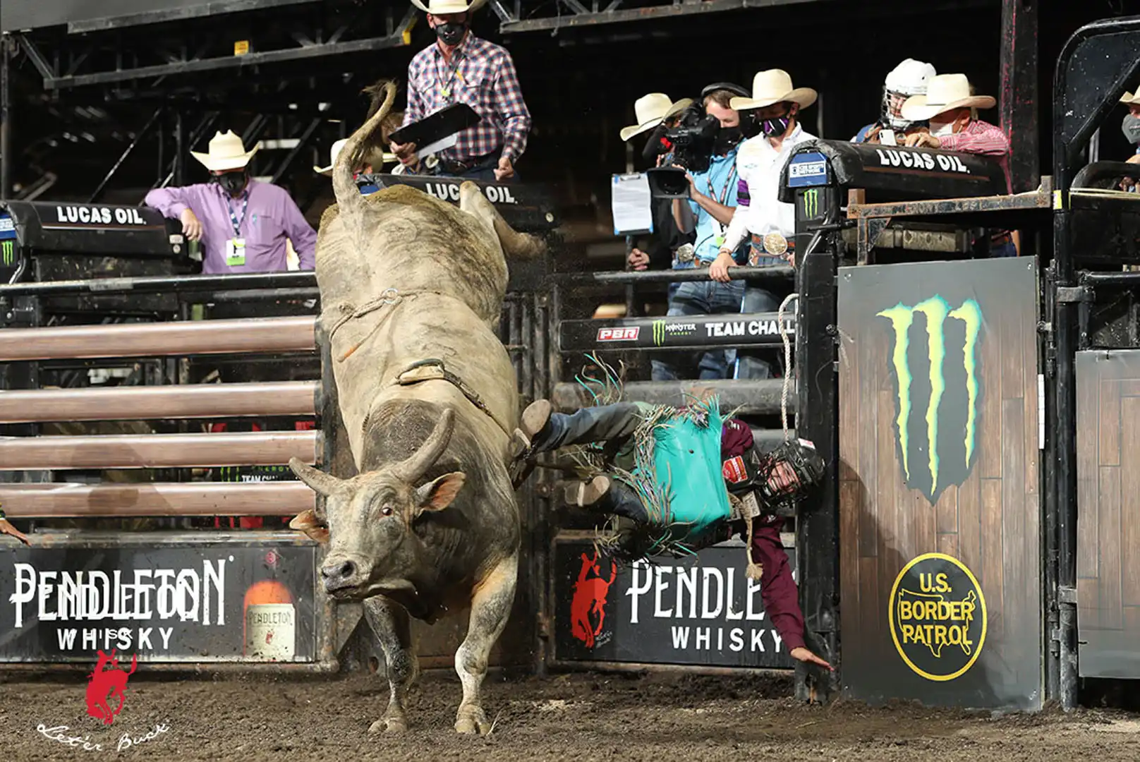 17e29c9e-cc6b-41c0-8aa9-29fef38c97e2