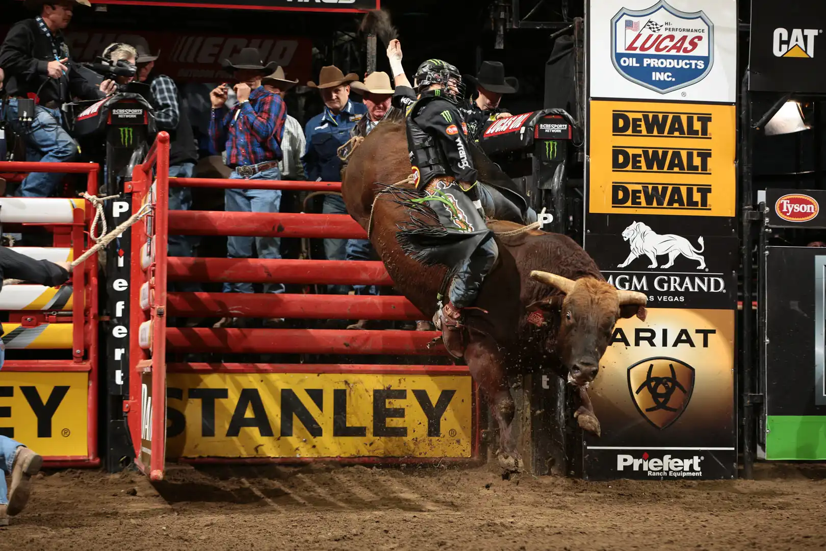 e7ee3524-3cf7-4ff4-9b6f-74b0cd2b43e2