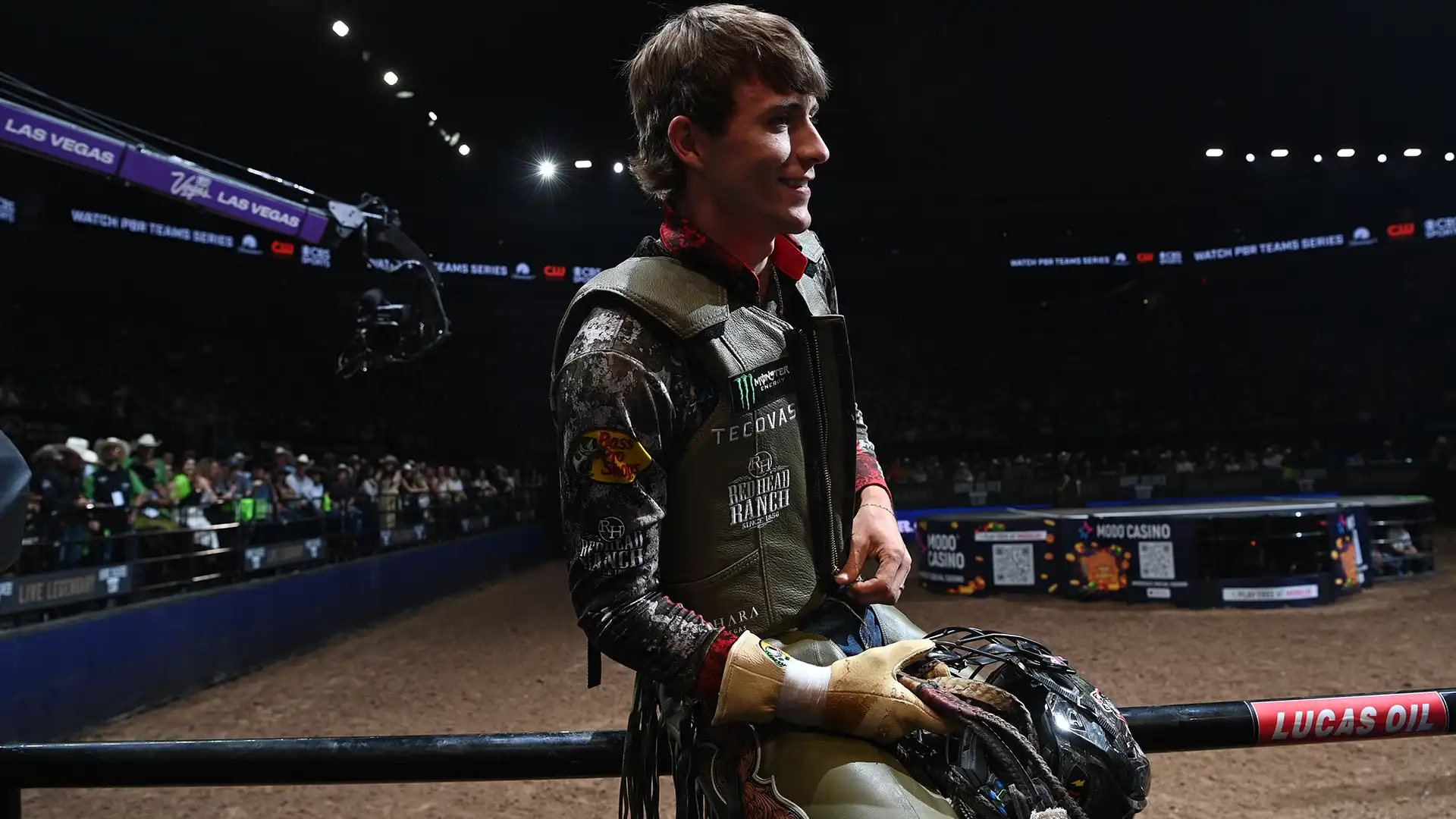The hand he was dealt: Maverick Smith adapts to wrist injury with a backwards grip