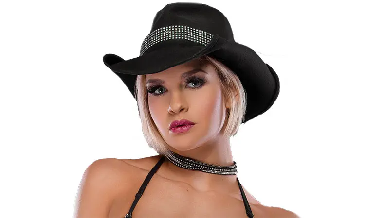 My Vegas 5: Showgirl Abby Sullivan offers her favorite spots in Las Vegas ahead of the 2021 PBR World Finals 