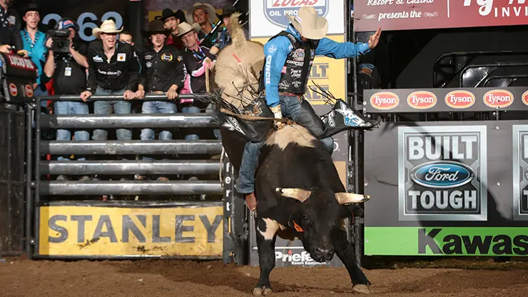 Harris wins Round 2 of Ty Murray Invitational