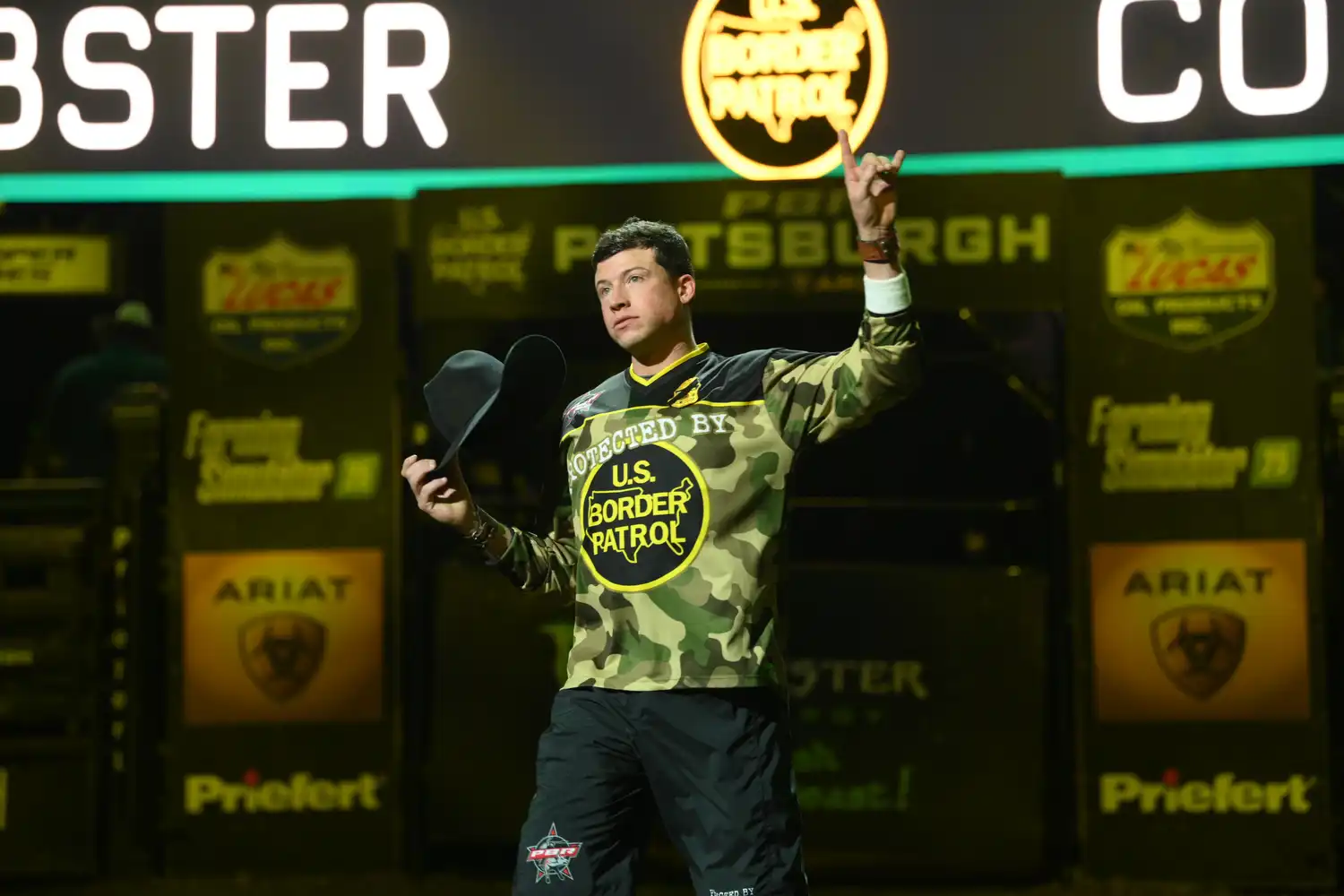 25 LIVE Pittsburgh 02 554