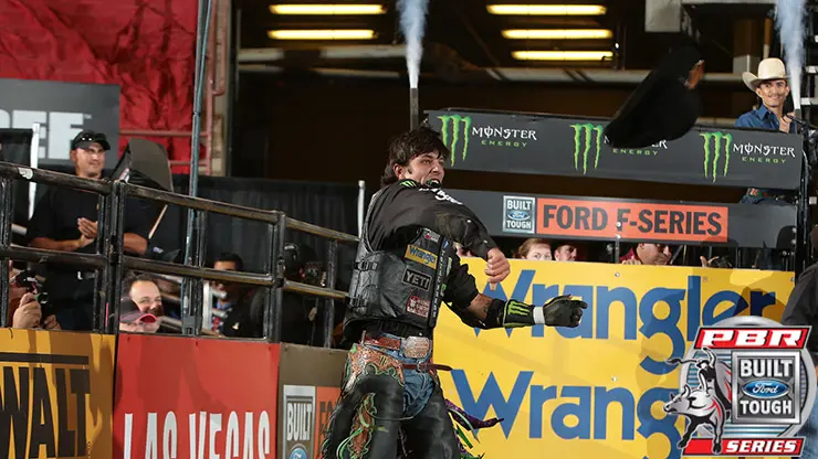 Mauney: ‘I’m wild and Western’