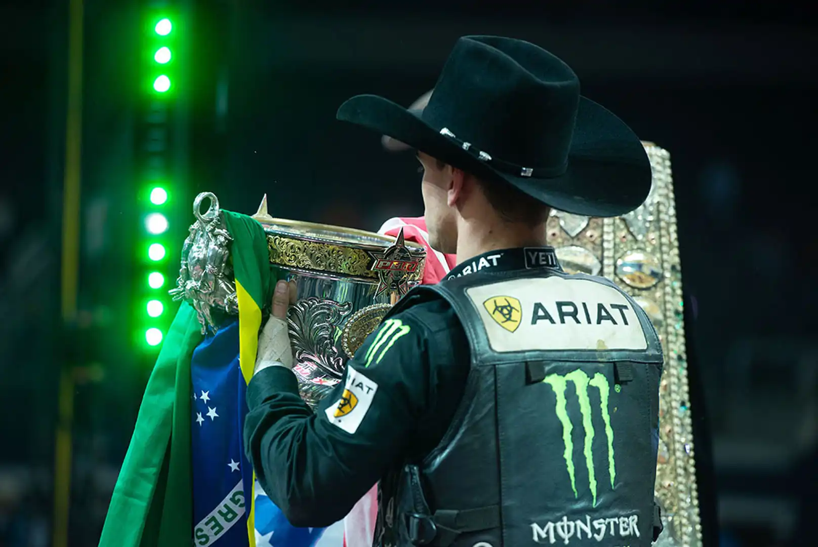 14fa6447-aac9-4205-8172-53ece7f9ff1a