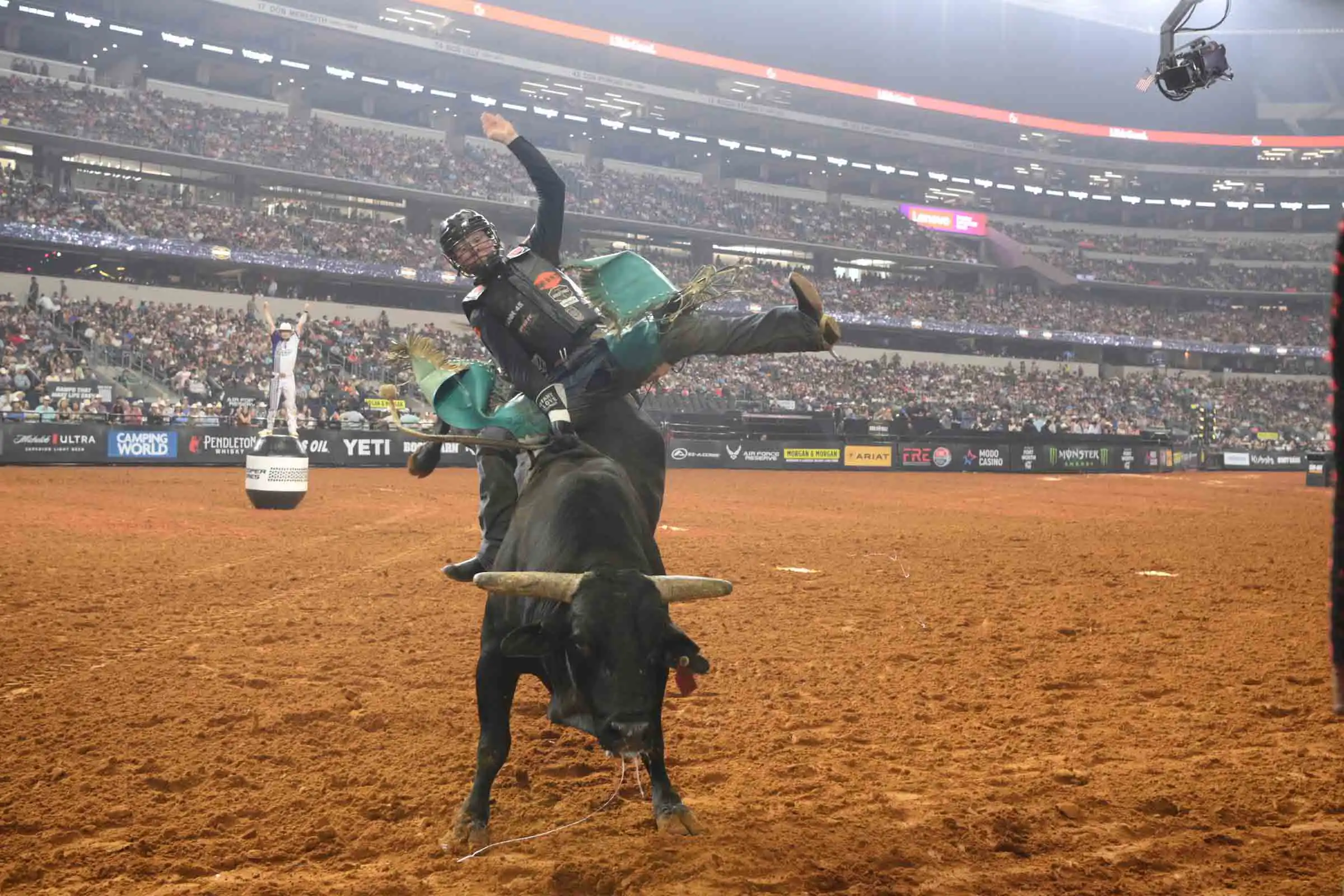 25 LIVE World Finals 02 1027