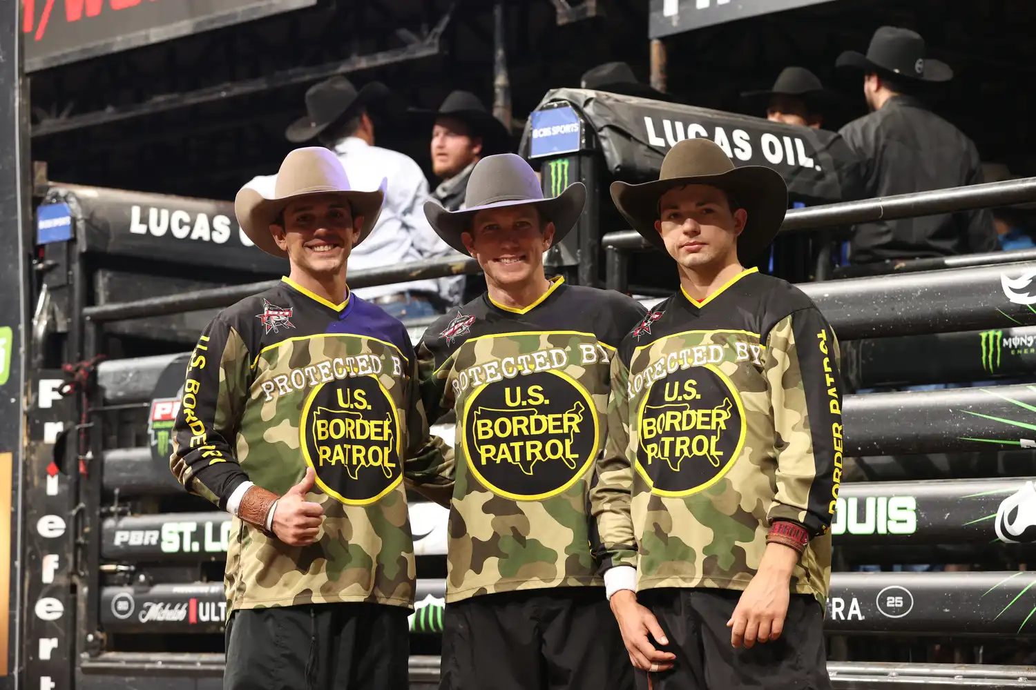 25 LIVE St Louis 02 1101